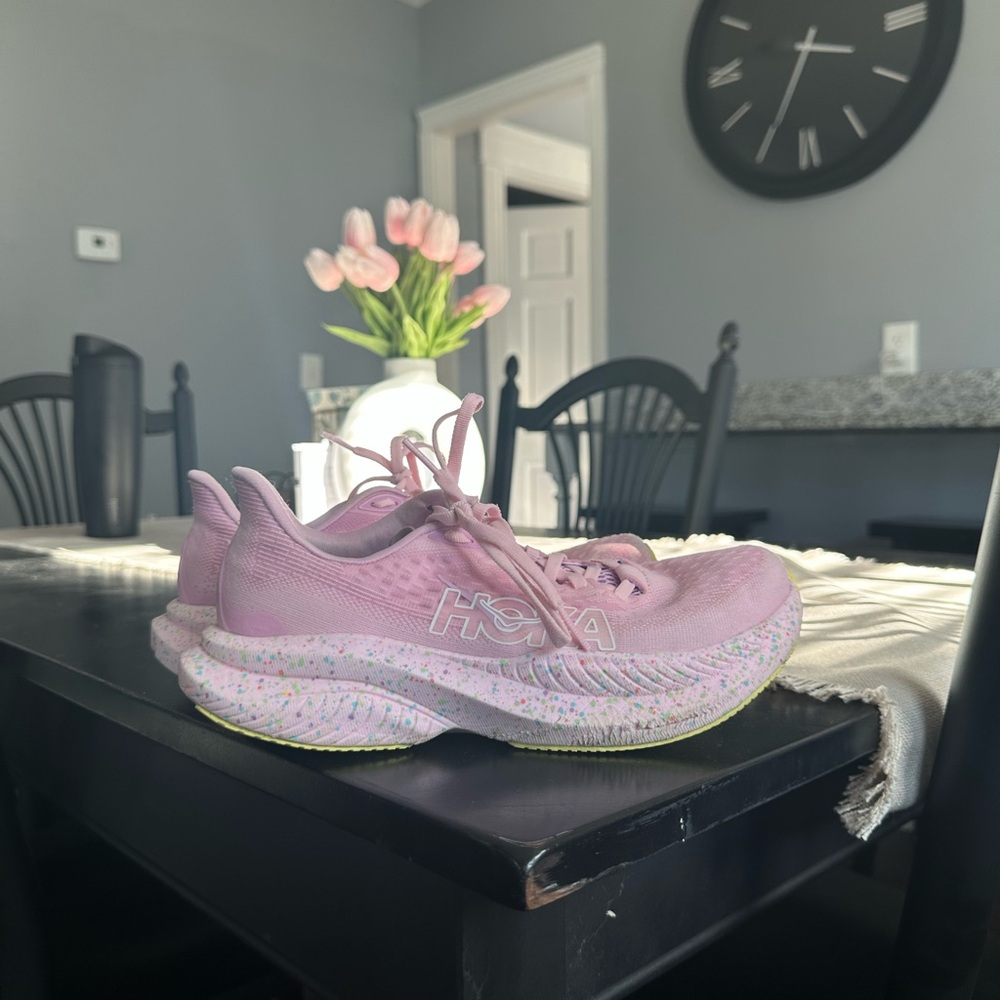 HOKA Mach 6